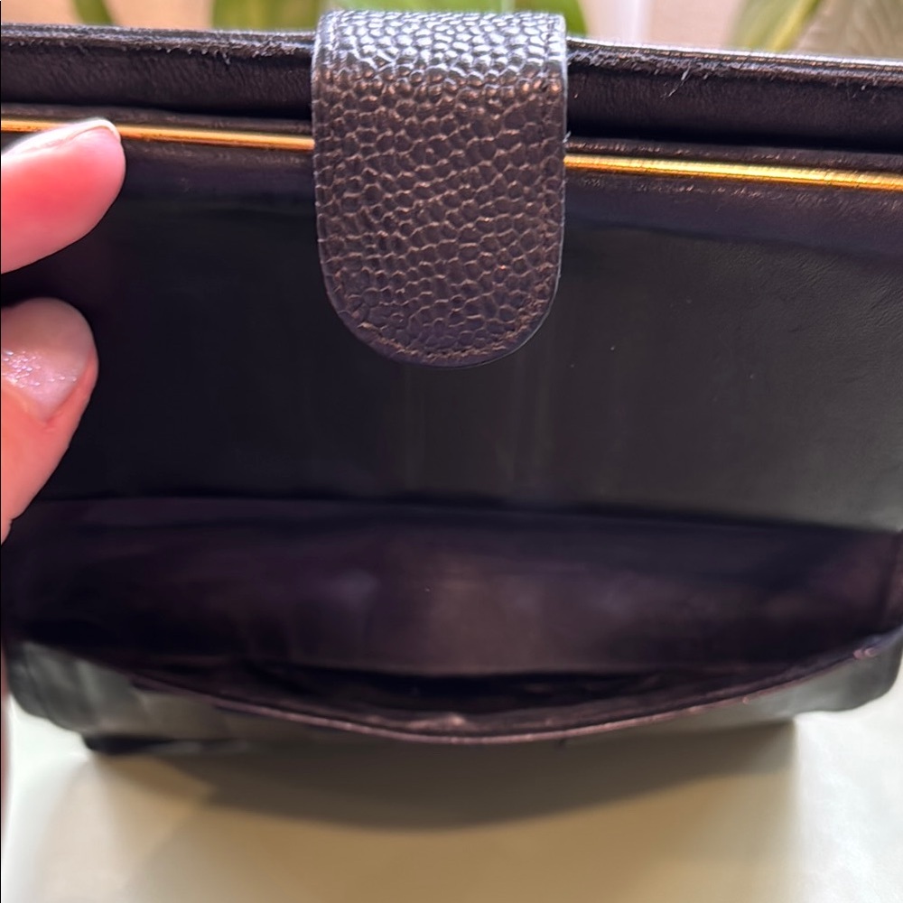 Chanel Black Card Holder Luxurious Accessory - Picture 7 of 10
